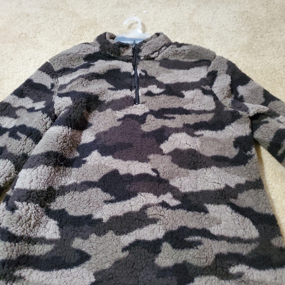 Fleece tops